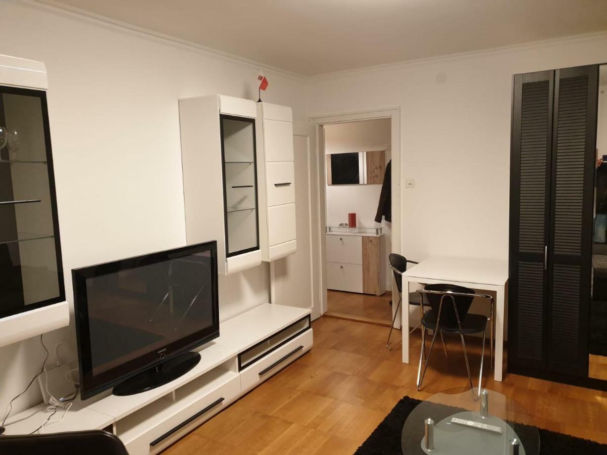 בזל Breite Familien Apartment מראה חיצוני תמונה